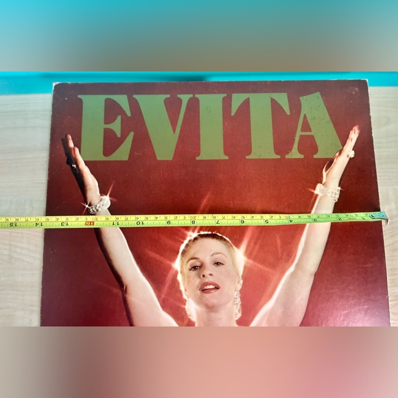 Vintage Evita Broadway Musical Window Card - Picture 2 of 3